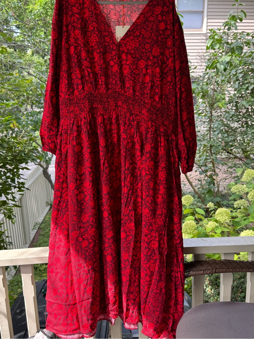 Knox Rose Red & Black Floral V-Neck Smocked Midi Dress